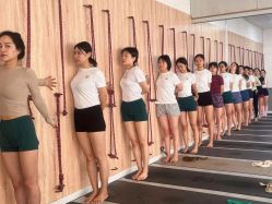 -OM瑜伽教练培训学院