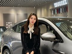 -小鹏汽车体验中心(苏州龙湖狮山天街店)