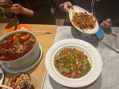 -渝信川菜 · 川味家常菜(财富购物中心店)