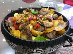 -撒拉人家.酸菜牦牛肉火锅