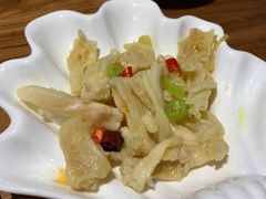 -东来菜馆•手抓海鲜家常菜•海鲜锅贴(鸽子窝店)