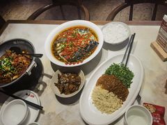 -味上湘菜馆(阿波罗店)