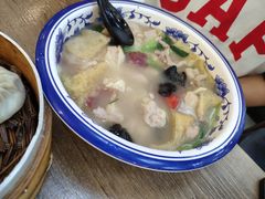 三鲜馄饨-刘长兴(逸仙桥店)