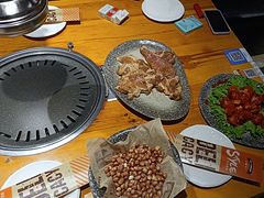-那胡同里的小烤肉馆(开发区万达店)