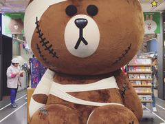 -LINE FRIENDS Garosu-gil Flagship Store