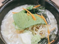 -灵芝妹子海鲜米线(香炉礁山姆店)