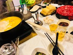 -鲜入围煮花胶鸡海鲜火锅