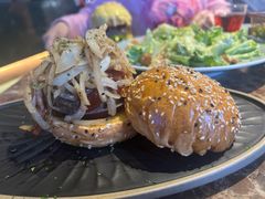 -Let'sBURGERplus·非常创意汉堡(三里屯店)