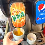 都好好吃！他们家有二楼哦 位置很大 还有自助的东西！