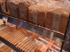 -巴黎贝甜(大宁国际商业广场店)