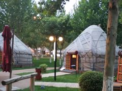 -九十九顶毡房(阜石路店)