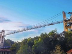 -客天下恐龙水晶玻璃桥