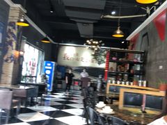 大堂-小城故事餐饮服务有限公司