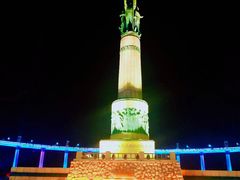 -人民防洪胜利纪念塔