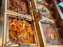 -黑金·寻焰自助百汇·烤肉·火锅(中街店)