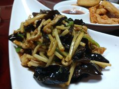 鱼香肉丝-晚归月亮湾私家菜(临邑路店)