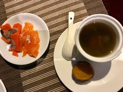 三文鱼生鱼-粤海酒店-旋转餐厅