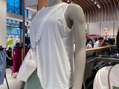 -lululemon(比斯特购物村店)
