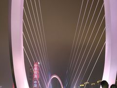-南京眼步行桥