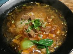 -八月美食小馆(银泰城总店)