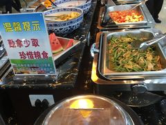 -窦店服务区-停车场