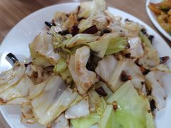 -洪姐川菜东北菜铁锅炖(天生丽街店)