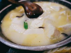土家手掰柴火豆腐-吃饭皇帝大土家民族菜(正大广场店)