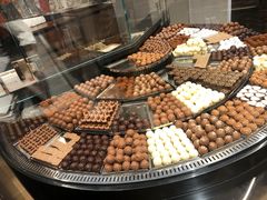 -Laderach 莱德拉(上海环贸iapm店)