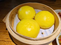 蛋黄流沙包-潮粥荟·潮汕砂锅粥(朝阳大悦城店)