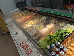-红渡小香·牛肉麻辣香锅(车站南路店)