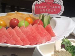 -海底捞火锅鲜切牛肉主题店(长寿路店)