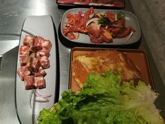 雪花牛肉粒-小财盆地桌烤肉