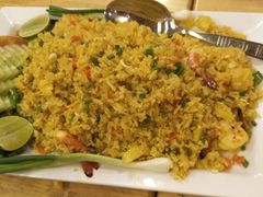 -J Daeng Seafood