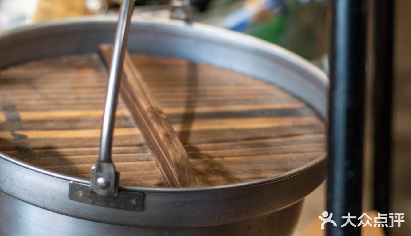 下次再试试看胡椒+柚子的那款。工作日中午人还挺多