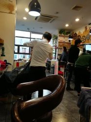 -镁连社·美联社