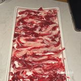 肉很新鲜，很好吃，推荐吊龙和牛腩和牛肉丸