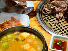 大酱汤-唯成•韩国炭火烤肉 유성고기