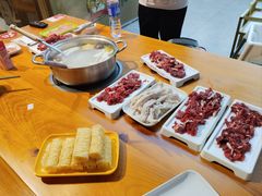 -养牛邓·潮汕牛肉海鲜自助火锅(广州店)