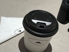 热拿铁-SAANCI山池咖啡(海上世界文化艺术中心店)