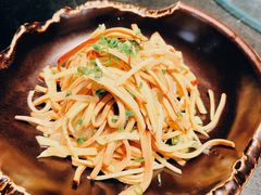 -铜锣湾·有麝自然香(渝北财富中心店)