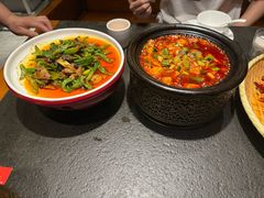 -万重锦·人文川菜馆(骡马市店)