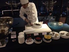 生蚝-广州花园酒店-凌璇阁360度高空海鲜自助餐CAROUSEL