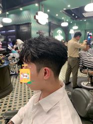 -海文先生国潮烫染男士理发馆
