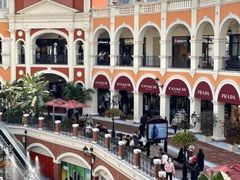 -佛罗伦萨小镇广佛名品奥特莱斯(疏港路店)