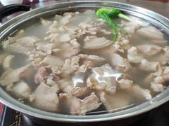 -香猪美食(中心店)