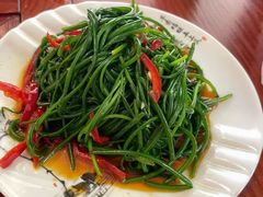 -老钟家烤羊排·敦伊阁清真餐厅胡羊焖饼