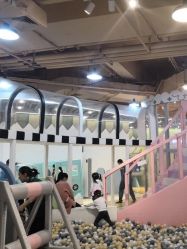 -多多淘儿童体验中心(重庆来福士店)