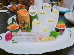 -鼎泰亨·海鲜牛肉餐厅(滨江店)