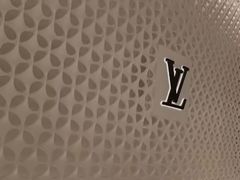 -LV路易威登(海信广场店)