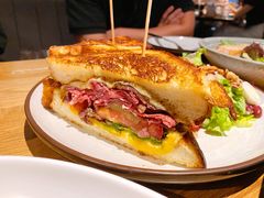 -The Diner X餐厅(青岛万象城店)